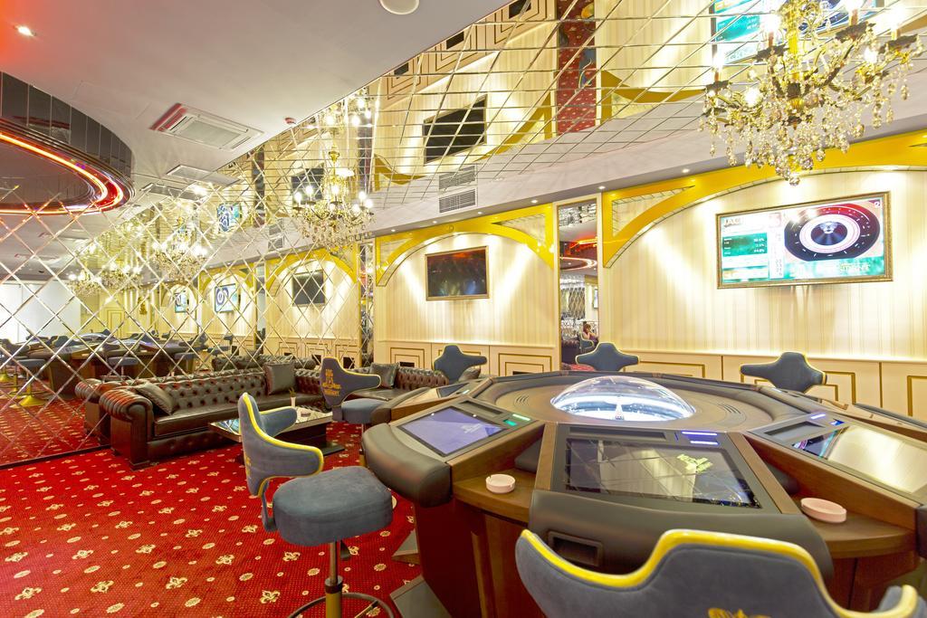 Hotel & Casino President Batumi Exterior foto