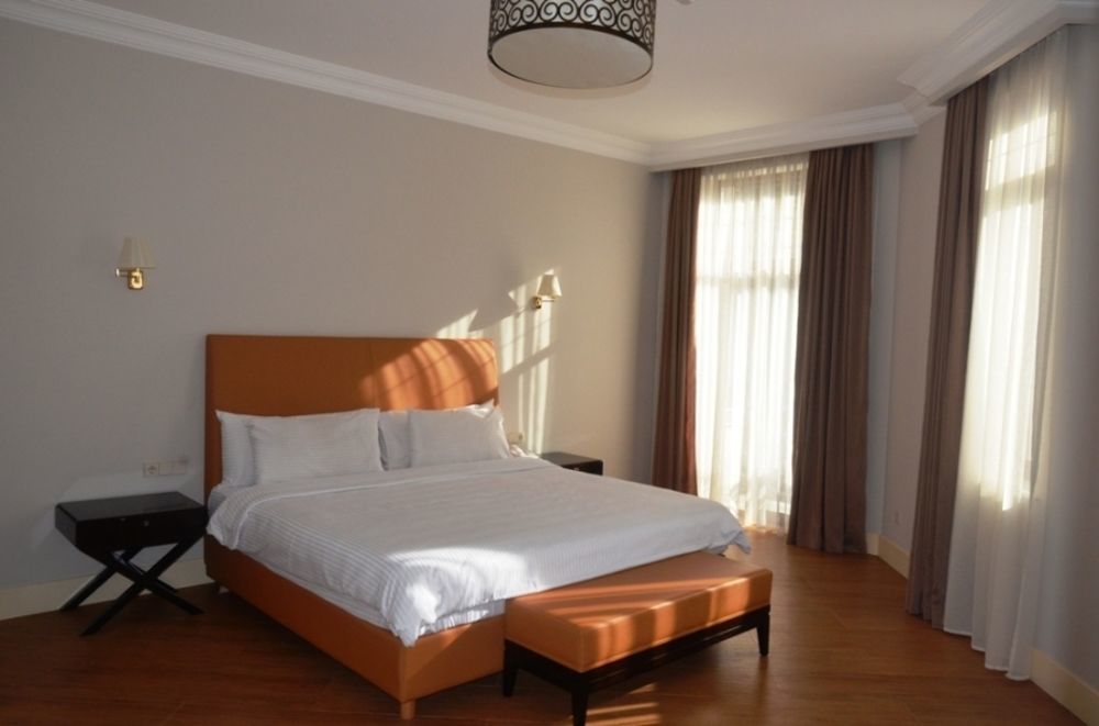 Hotel & Casino President Batumi Exterior foto